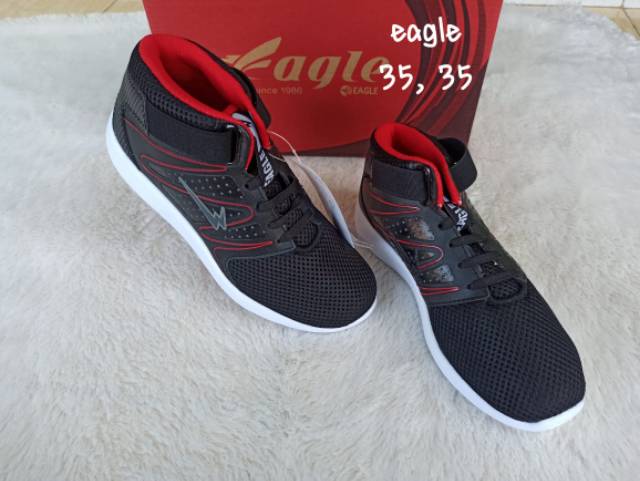 Sepatu sekolah eagle