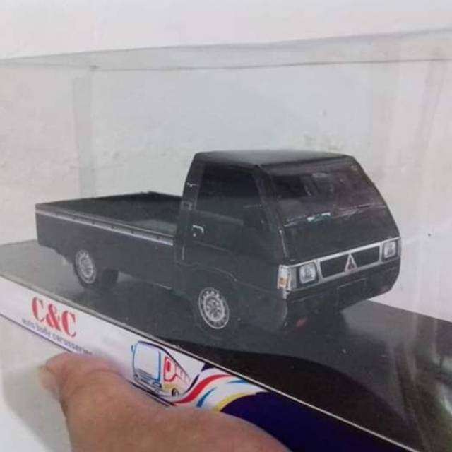 Papercraft miniatur L300 pickup/box