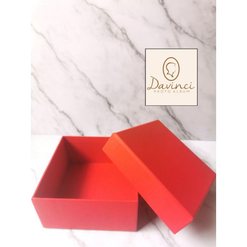 

Kotak kado souvenir uk 12x12x6cm - Merah