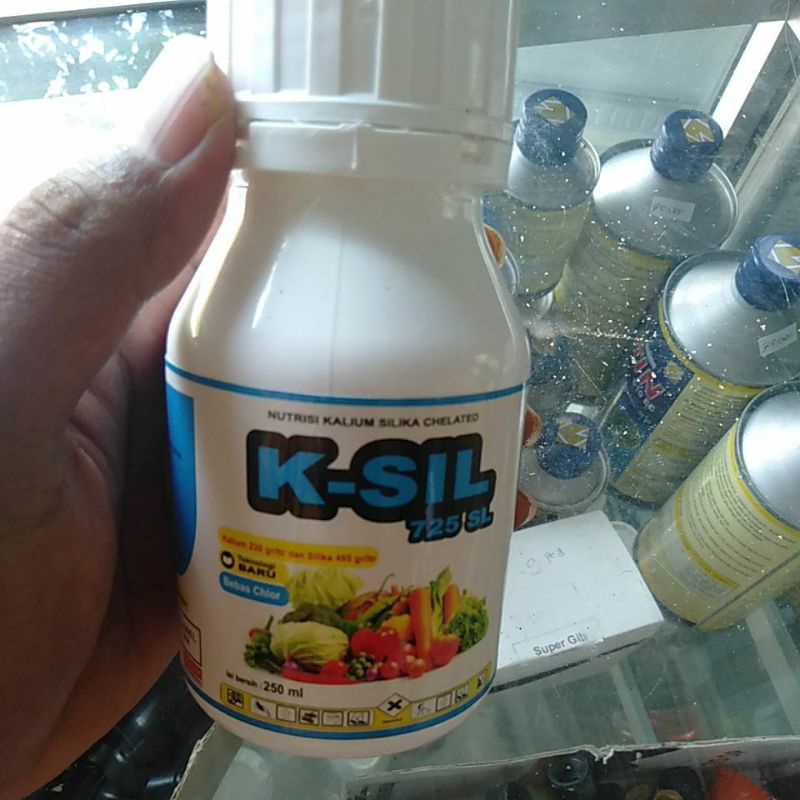 nutrisi kalium silika anti roboh K -SIL 725 sl ( kemasan 250 ml )