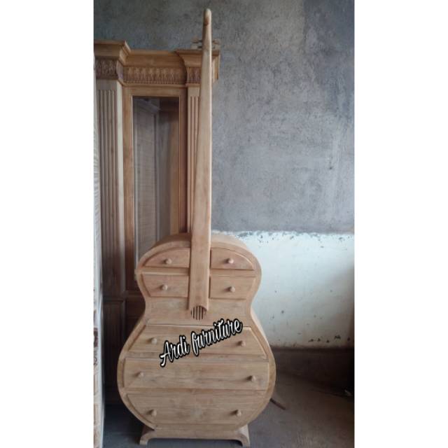 Pajangan ruangan bufet nakas hiasan model biola