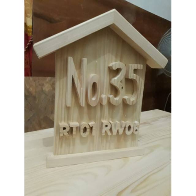

Papan Nomer rumah unik kayu