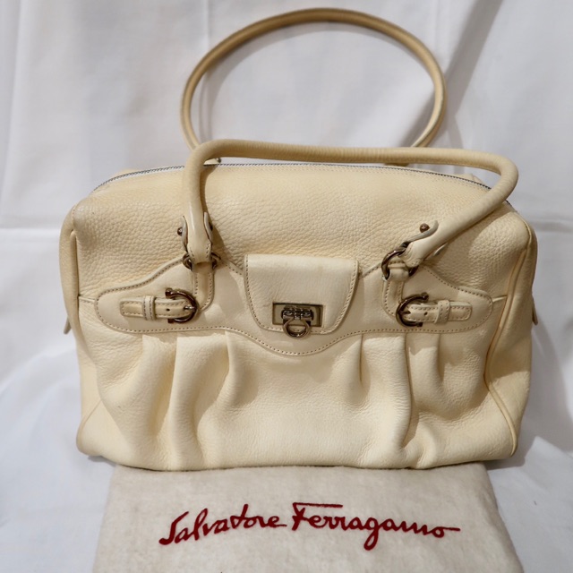 TAS SALVATORE FERRAGAMO PUTIH
