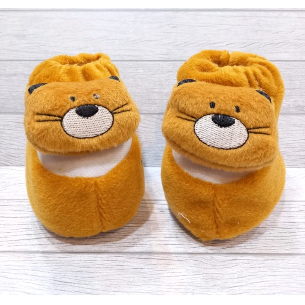 SEPATU BAYI BULU SEPATU BONEKA LUCU NEW BORN / SEPATU BAYI