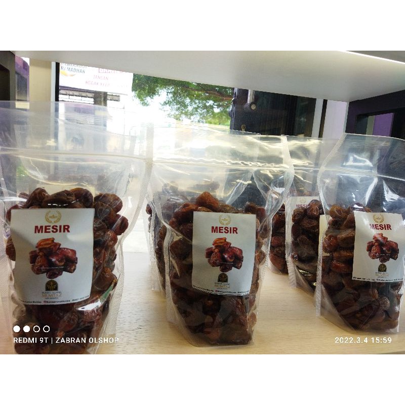 

kurma mesir / golden valley