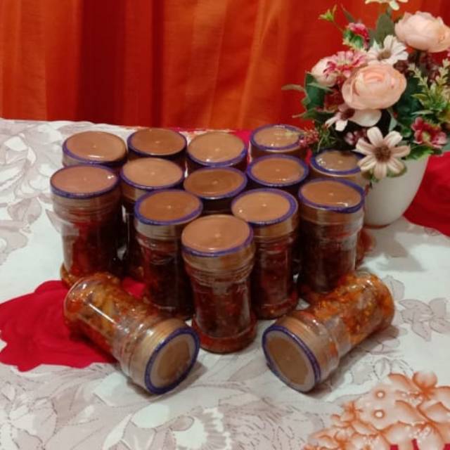 

Sambal baby cumi pedas original handmade