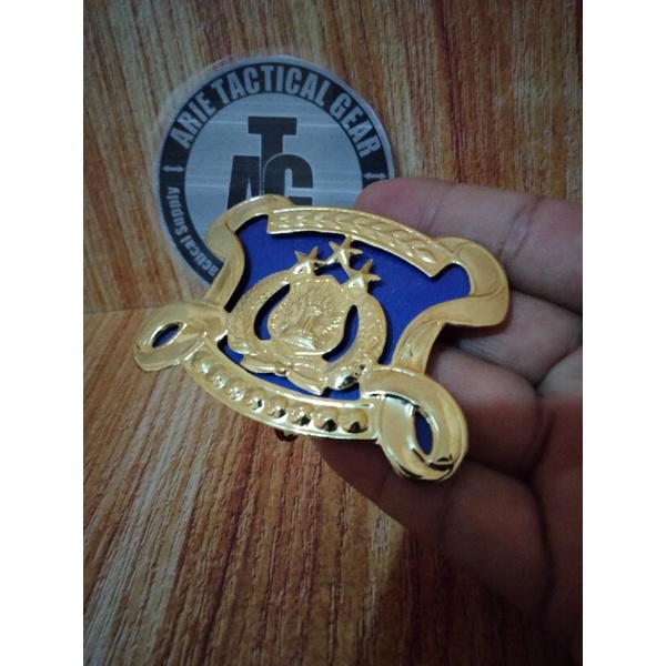 Emblem Provos polri / emblem baret / tempat baret