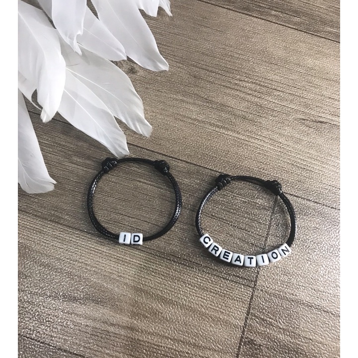 Gelang Nama Custom Tali Korea 2mm Hitam (Gelang Dadu Inisial A-Z Putih