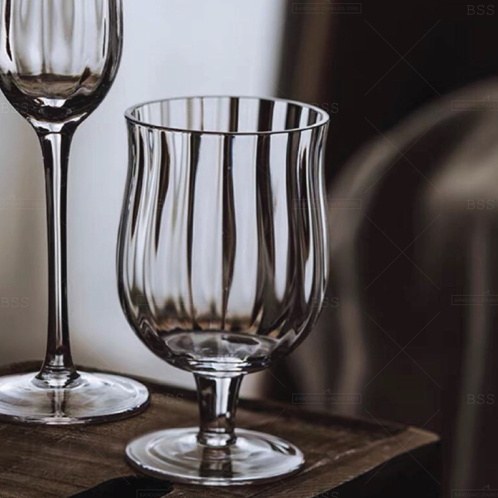 Gelas Kaca Wine 250ml Champagne Kristal Kaki Stem Glass Garis Kaca Ripple Unik Wedding Glass