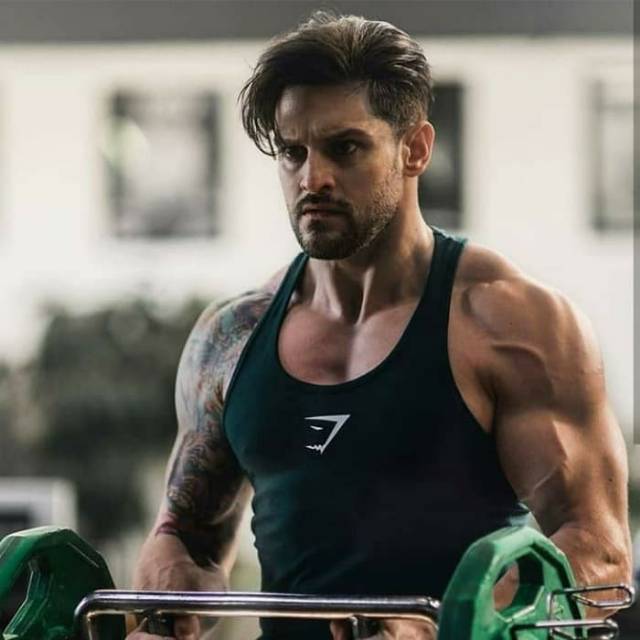 Singlet Fitness Gymshark Hitam