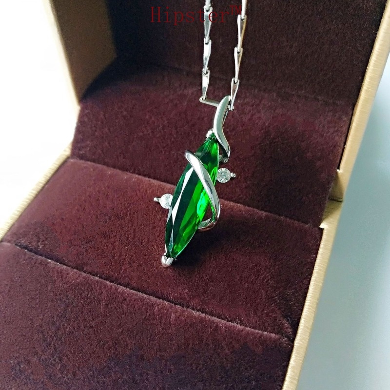 Vintage Personal Korean Style Simple and Natural Full Diamond Emerald Pendant Necklace