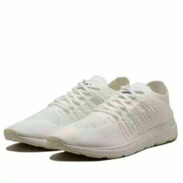 NAH Project yas flexknit 2.0 triple white