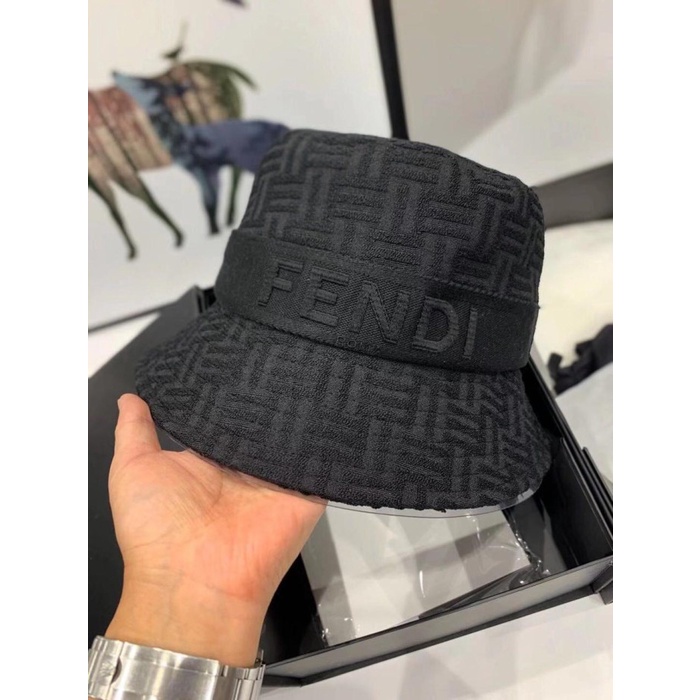 hat-bucket- topi fendi import / bucket hat fendi / topi bulat fendi -bucket-hat.