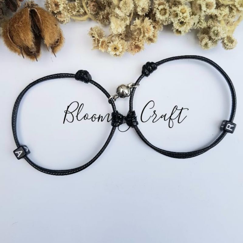 Gelang tali inisial couple magnet huruf balok waterproof
