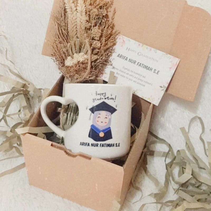 

Hampers Mug Hati Custom // kado mug wisuda, kado mug birthday, kado mug anniversary