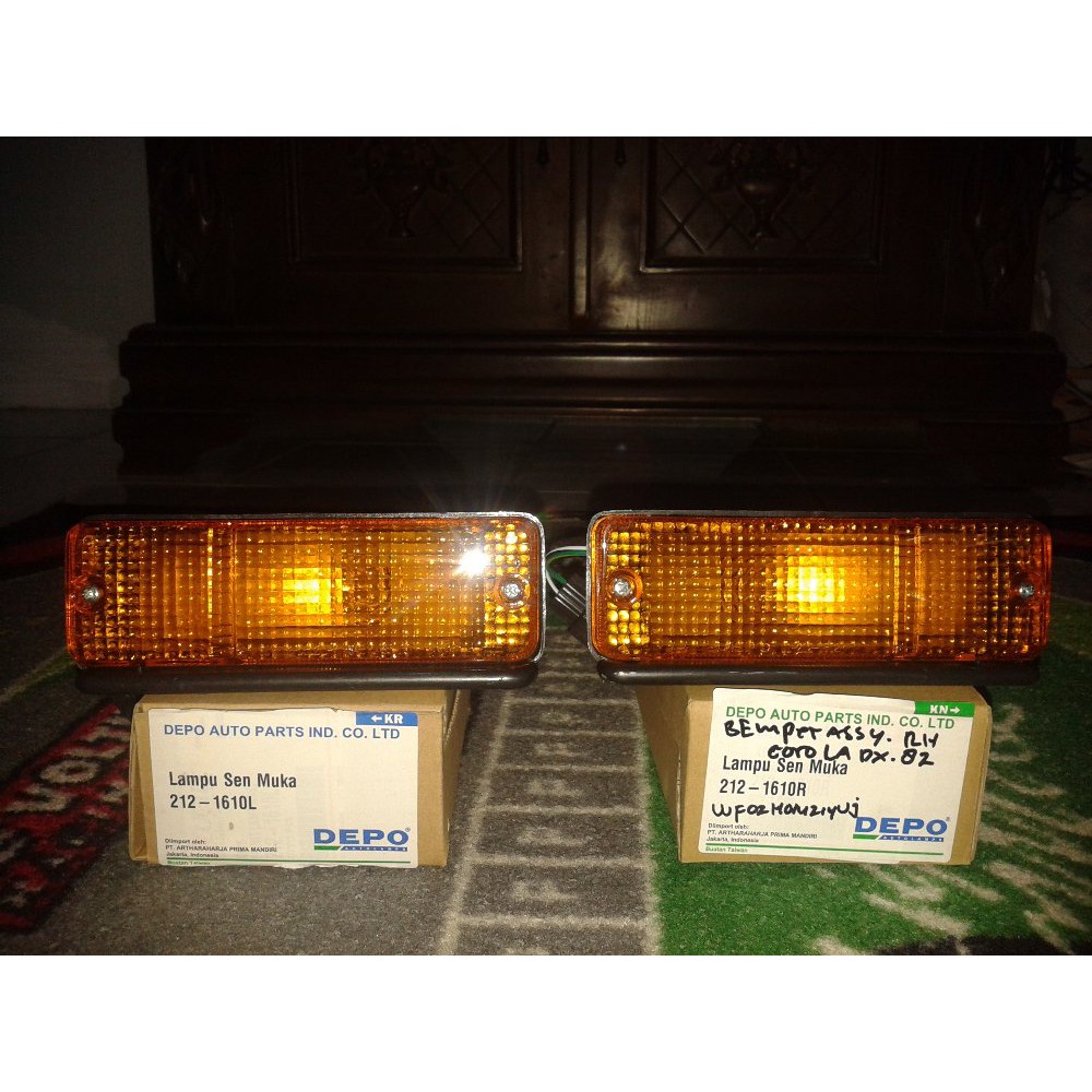 lampu sein bumper toyota corolla DX bumper besi 1982 1983 Bagus