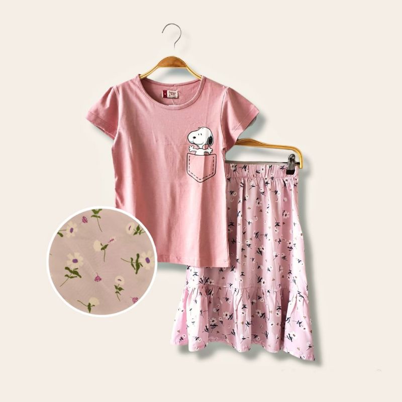 Ammigoz kids Girls Snoopy T-shirt and Skirt Set / Setelan Anak Perempuan Tshirt dan Rok Snoopy (4-14Y)-Pink