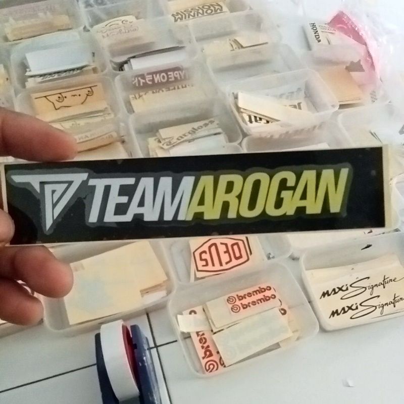 STIKER CUTTING TEAM AROGAN MOTOR HELM MOBIL WARNA TUMPUK MURAH TERBARU VARIASI RACING KEREN