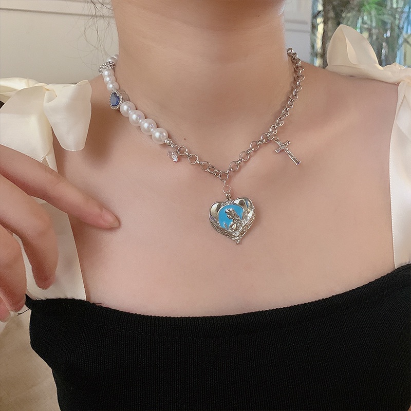 Kalung Rantai Dengan Liontin Salib + Mutiara Untuk Wanita