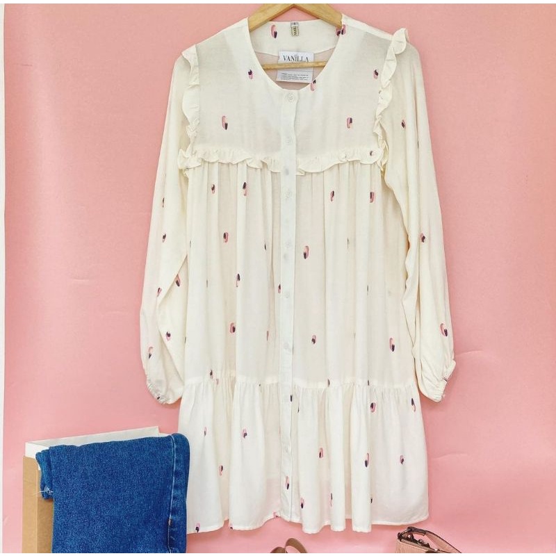 CUPCAKE BLOUSE WHITE CREAM VANILLA HIJAB