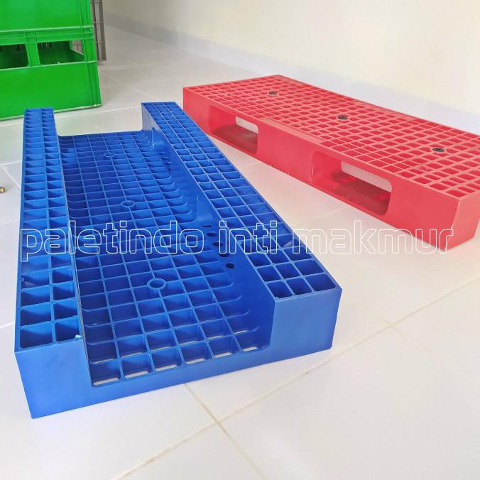 

BARANG BARU Palet Plastik 120 x 50 x 13,2 Cm - Berlubang