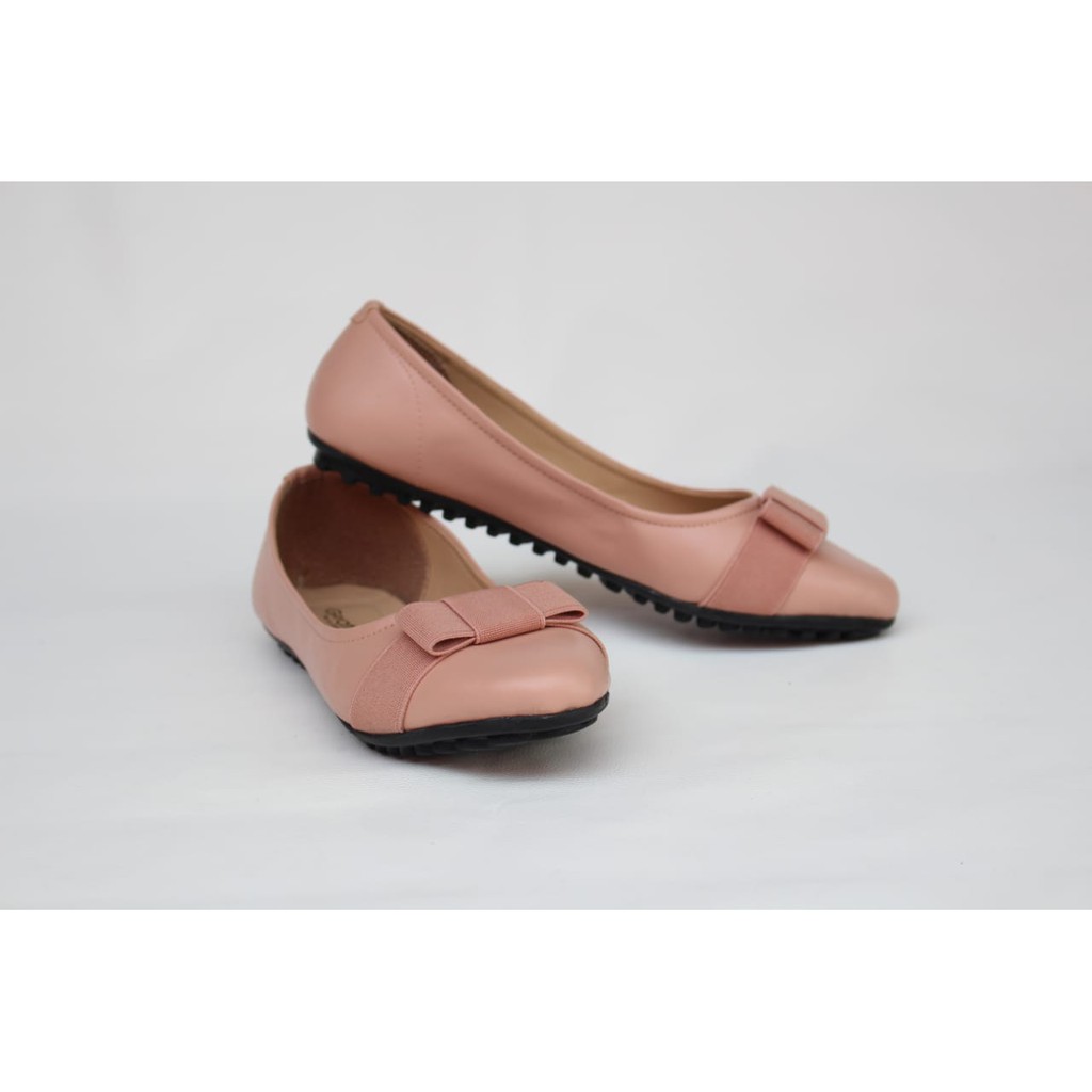 Sepatu wanita Flatshoes GRATICA UD60