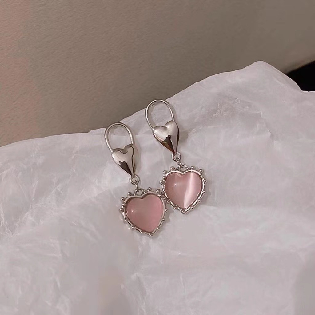 Anting Bentuk Hati Opal Warna Pink