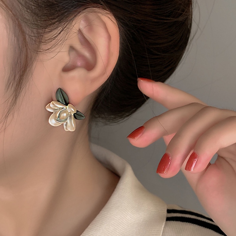 Anting Bentuk Bunga Camellia Gaya Retro