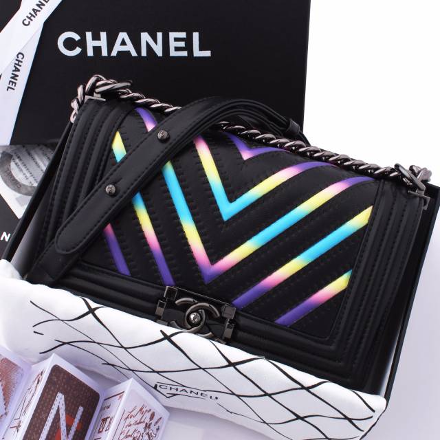 CHANEL BOY IRISDESCENT CHEVRON