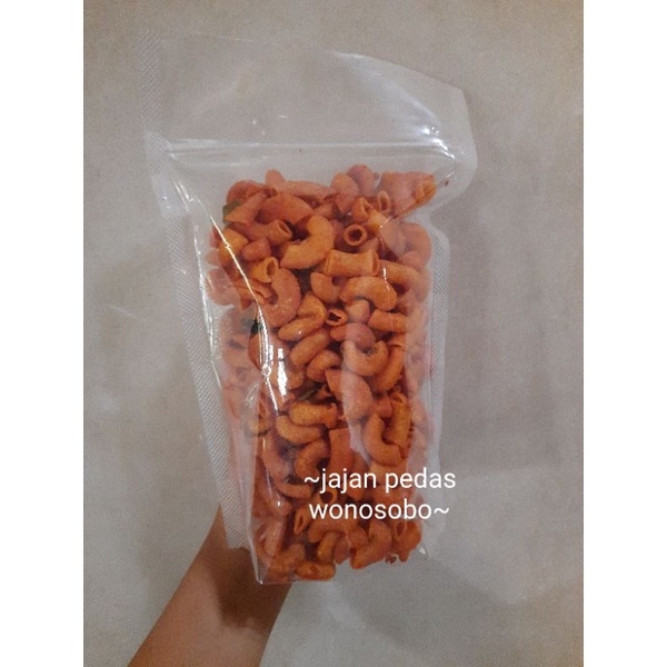 

Macaroni crispy pedas 250 gram