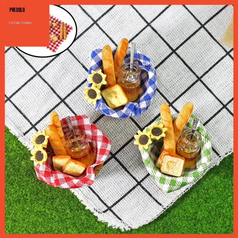 [In Stock] Mini Miniature Bread Picnic Cloth with Basket 1/12 Doll House Green Plaid