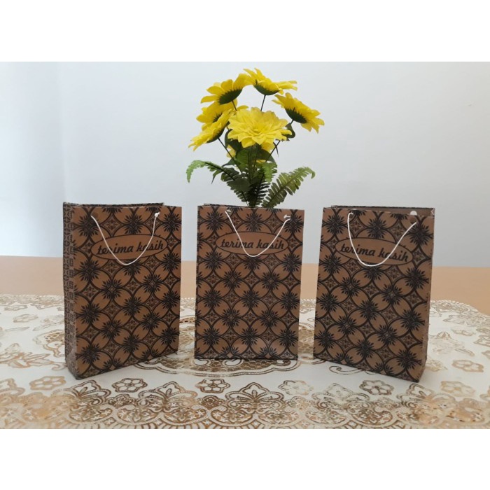 

NEW Paper Bag Motif / Paper bag Batik / Tas Kertas / Paperbag Batik - Mini