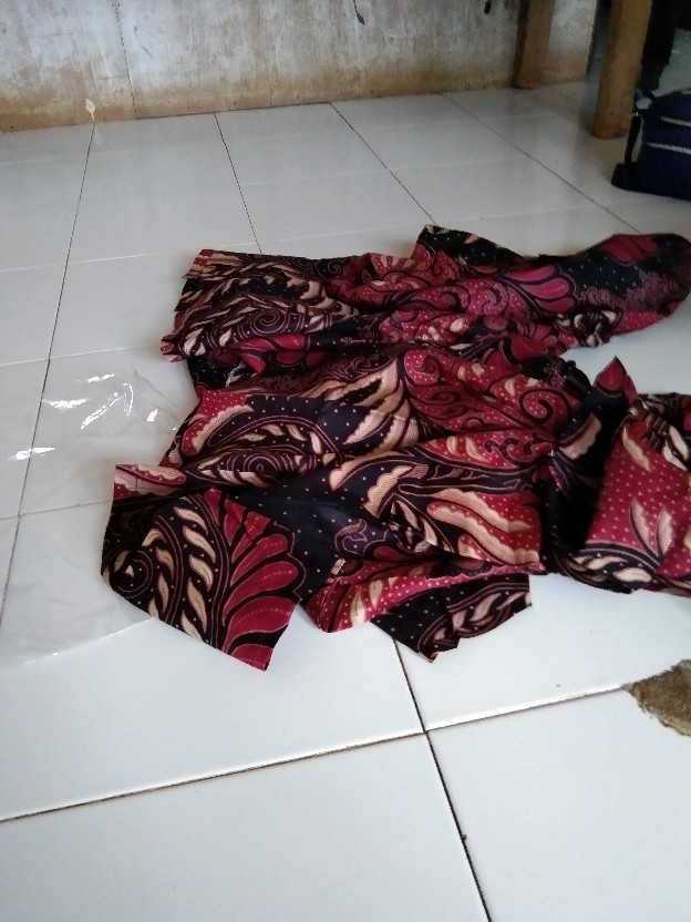 Batik Couple Keluarga Sania Ruffle Ori Ndoro Jowi Dnt Motif Sakura Merah Termurah Shopee