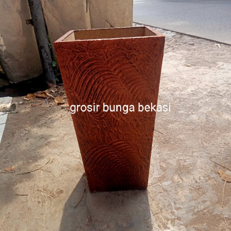 OBRAL,POT KAYU PERSEGI TINGGI 35CM.POT KAYU POHON POJOK
