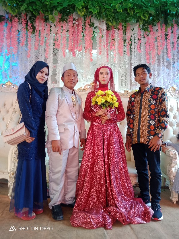 Couple Batik / Baju Batik Couple Rok Plisket Duyung Set Kemeja Batik Pria / Couple Sarimbit Keluarga