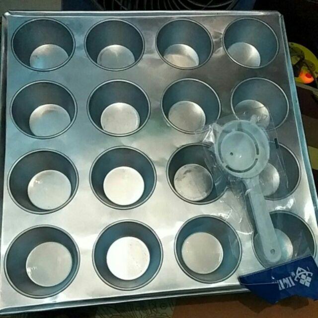 Loyang Kue Muffin 16 Lubang