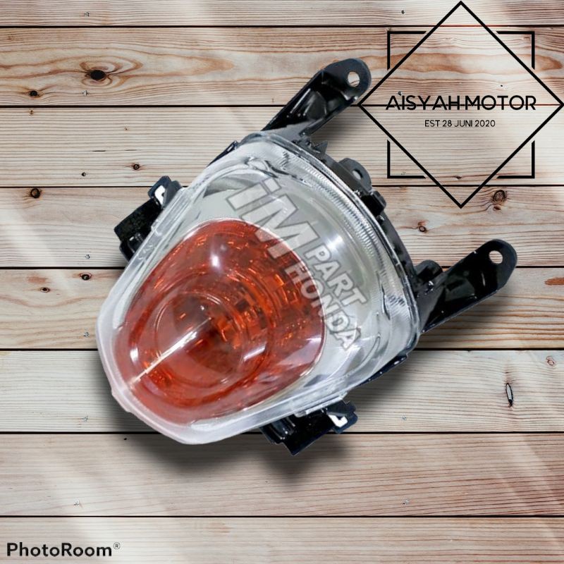 Reflektor Lampu Belakang Honda Scoopy FI Tahun 2017