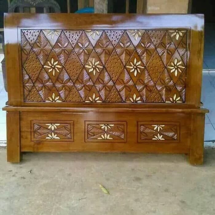 Dipan tempat tidur kayu jati solid - 120 X 200