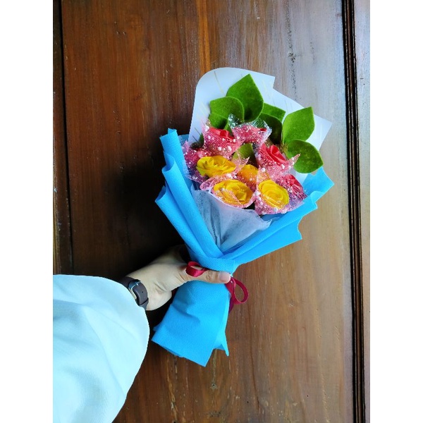 BUKET MAWAR SATIN BIRU
