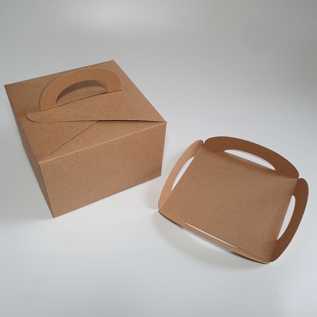 

Cake Box / Mini Taart 15x15x10cm + Alas Cake TRay 15x15cm - Dus Kue - Muat 2 toples segi sekat empat