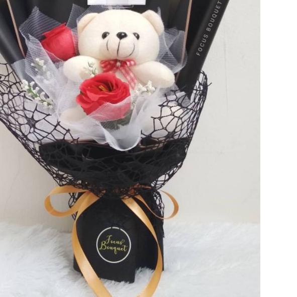 

➤ Korean Doll Bouquet Flower / buket bunga / buket boneka / buket wisuda / hadiah wisuda / ulang tahun / valentine / hadiah valentine ✭