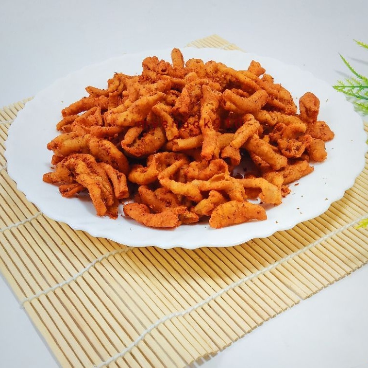 

Yang Lagi Viral Keripik Kripik Usus Crispy Gurih Lezat 500GR