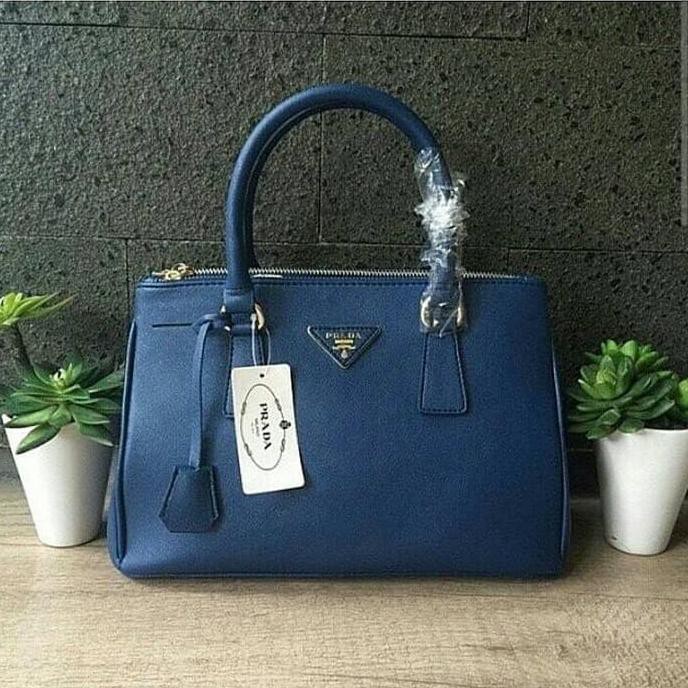 promo tas wanita cewek branded fashion handbag prada safiano navy terbaru