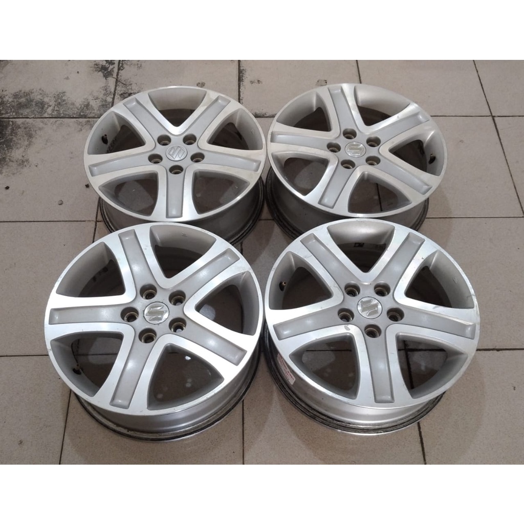 Velg Mobil Bekas Original STD VITARA Ring 17 Pcd 5X114,3 ET45 SILVER Untuk Mobil Innova Pick Up Gran