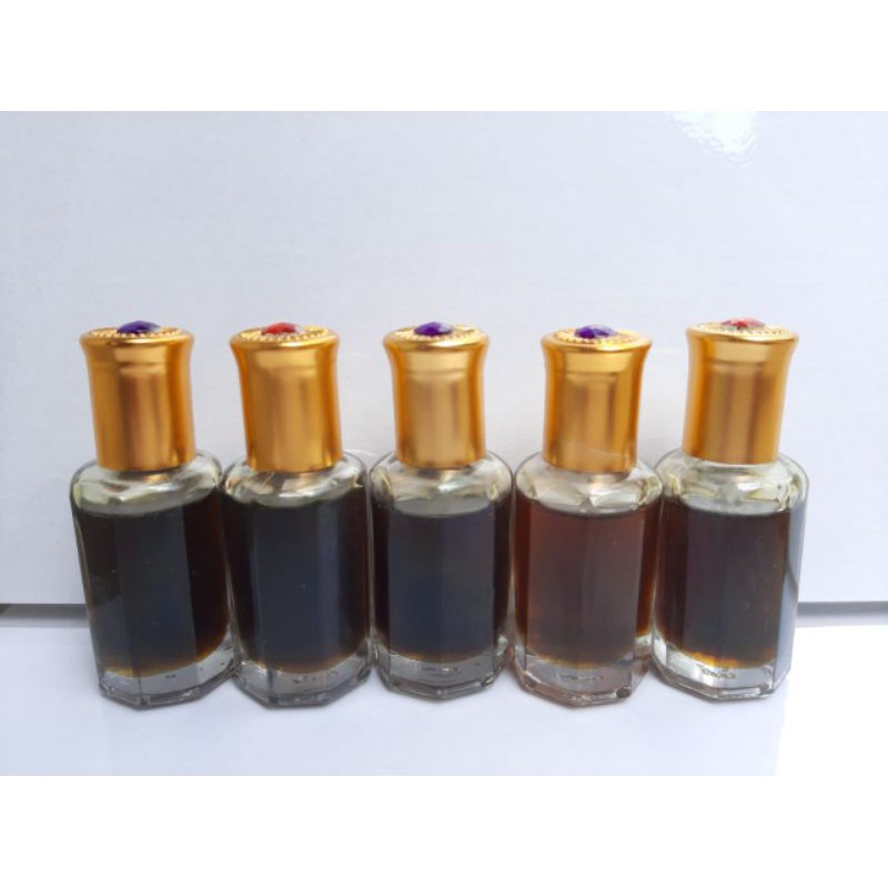 Minyak wangi gaharu asli Kalimantan