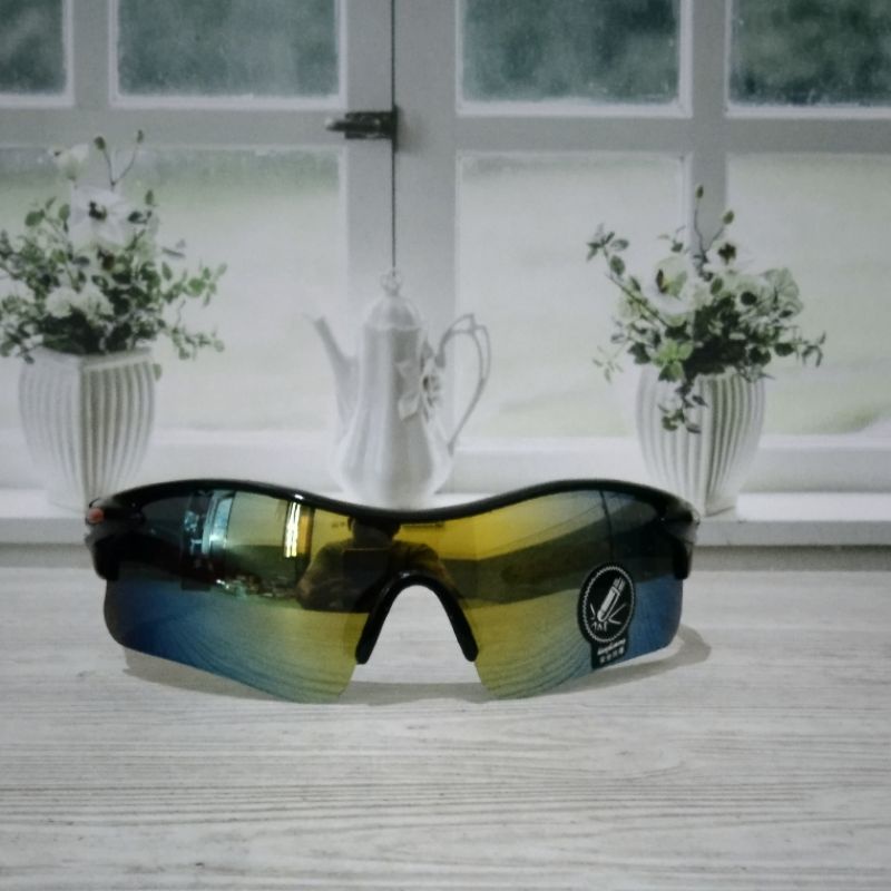 Kacamata Gowes gagang berlapis karet