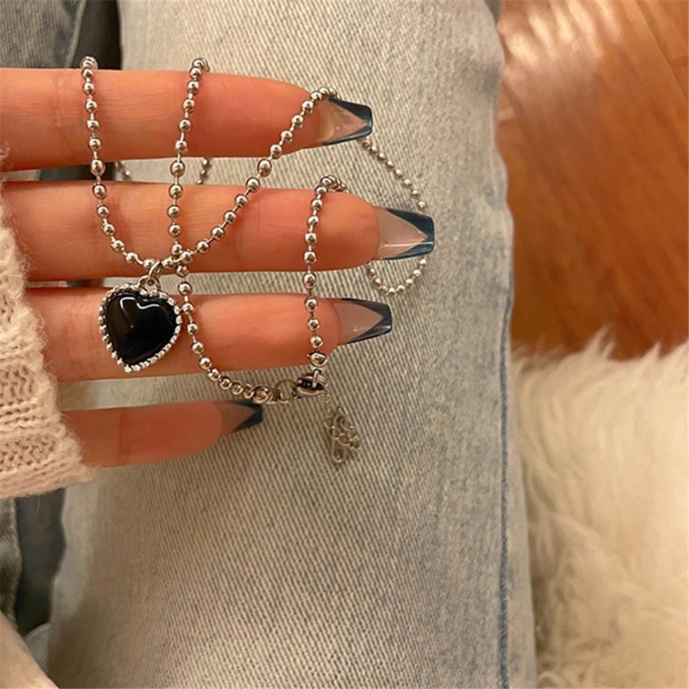 AY(CN) Kalung Rantai Choker Liontin Batu Permata Hitam Bentuk Hati Warna Silver Gaya Korea Untuk Wanita
