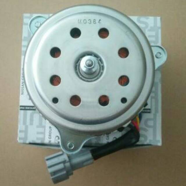 Motor fan radiator nissan march