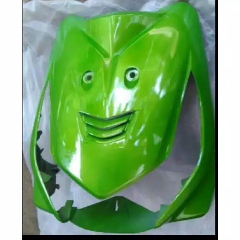 Tameng depan beat karbu hijau