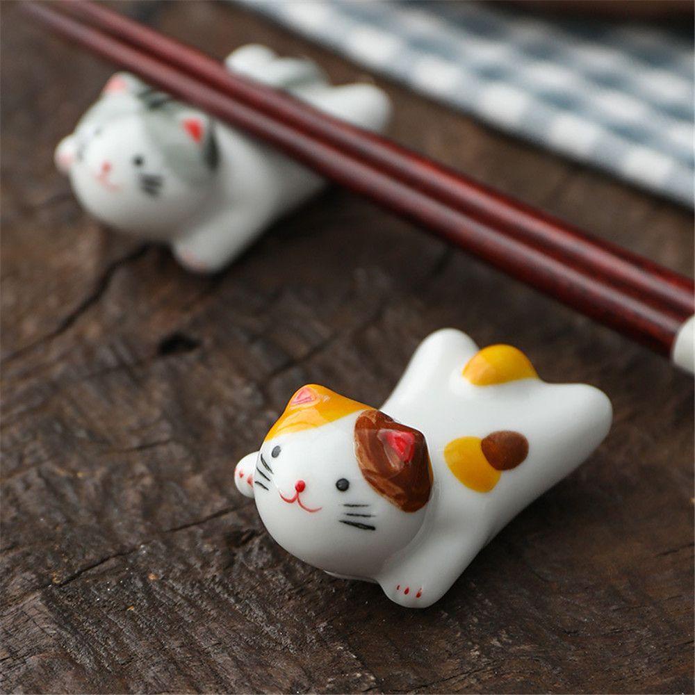 Stand Holder Sumpit Desain Halus Bentuk Kucing Nanas Multi Gaya Jepang
